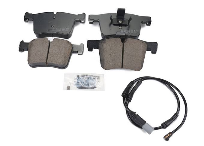 BMW Disc Brake Pad Set - Front (Ceramic) (EURO) 34106859181 - Akebono Euro Ultra-Premium EUR1561A